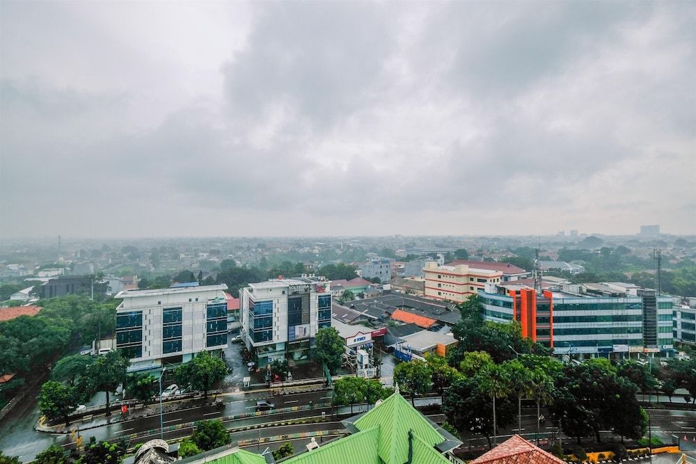 undefined Gorgeous 1BR Apartment Royal Olive Residence 3