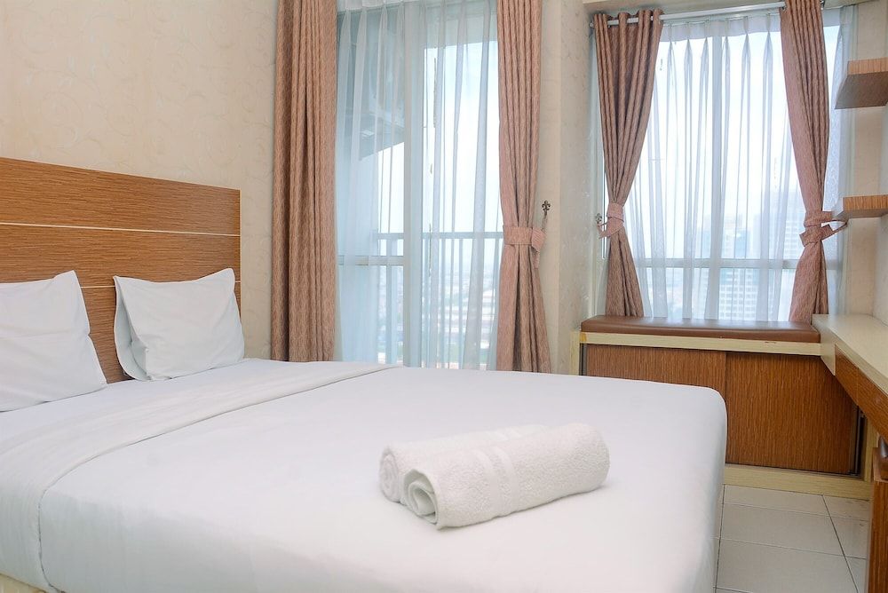 undefined Comfort and Modern Studio Tifolia Apartment