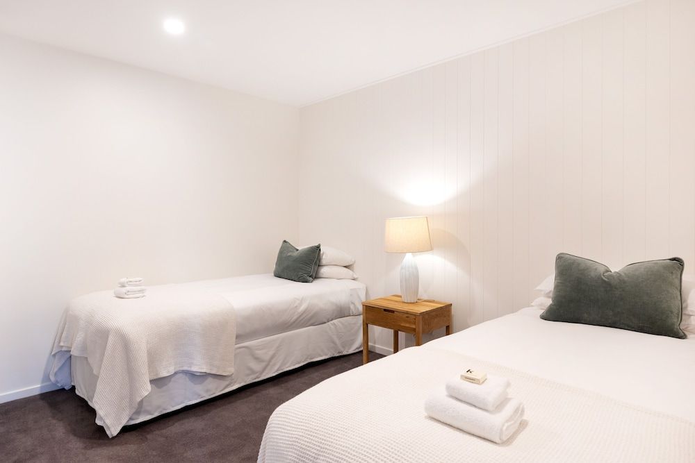 Bannisters by the Sea Mollymook The Family Suite (No Ocean View) 2