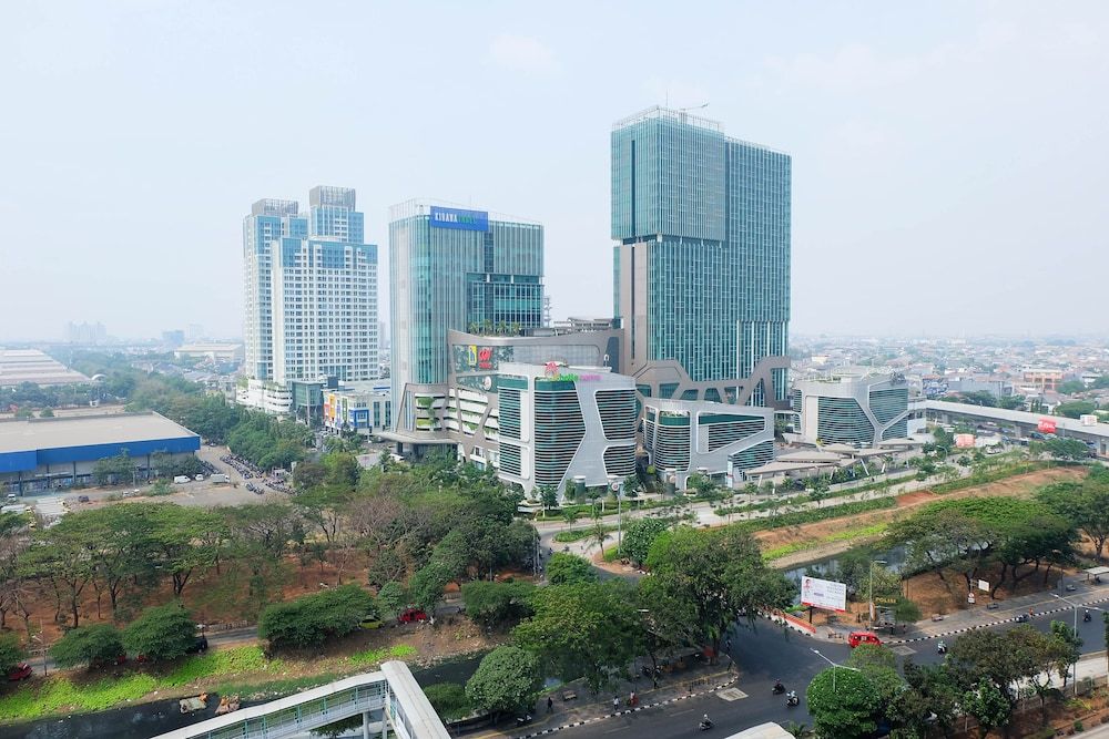 undefined Chic and Cozy Studio at Tifolia Apartment 4