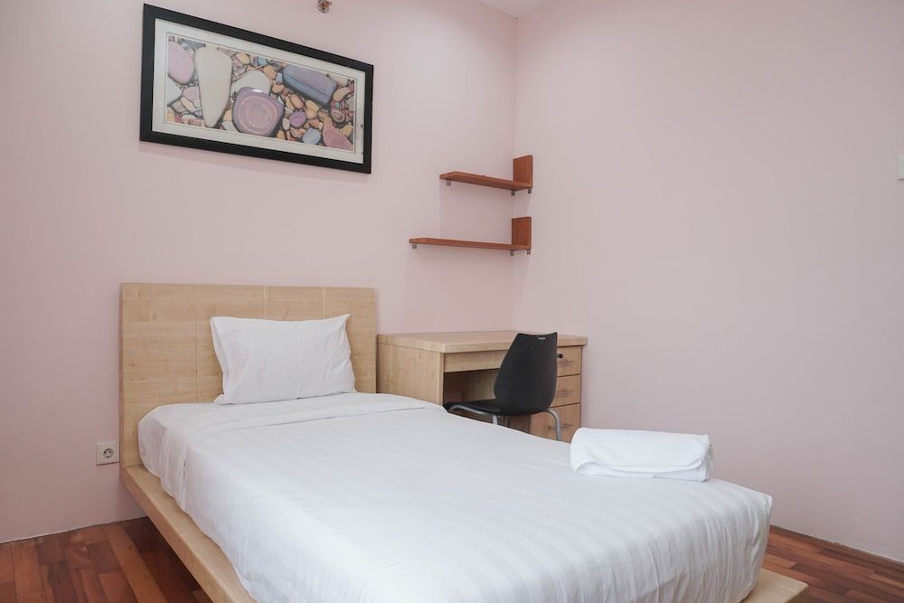 undefined Homey and Modern with City View 2BR Poins Square Apartment 8