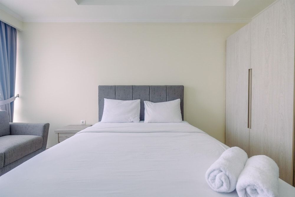 undefined Warm and Cozy Studio Room at Menteng Park Apartment