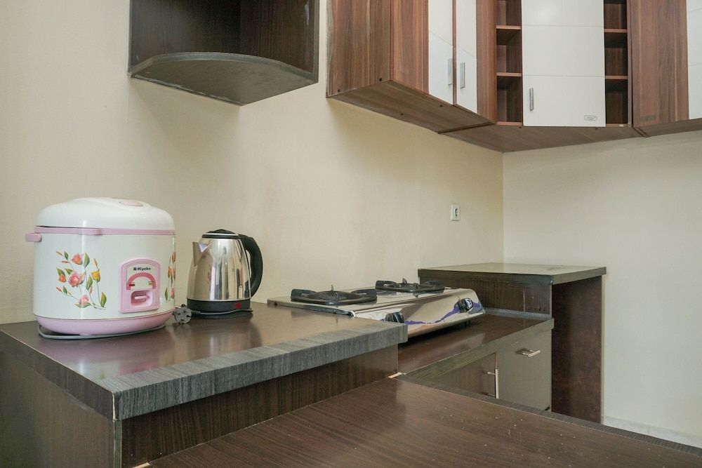 Strategic for 4 Pax 2BR City Home Apartment near MOI Room 12