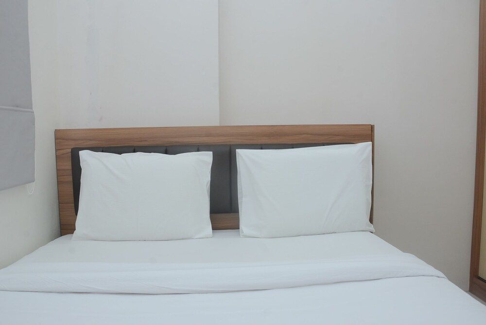 undefined Cozy 2BR Green Pramuka with Great City View Apartment 7