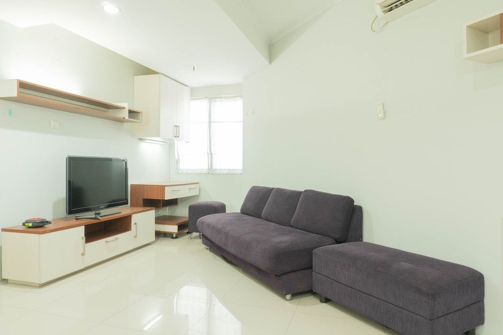 undefined Spacious and Homey 2BR Green Central City Apartment 9