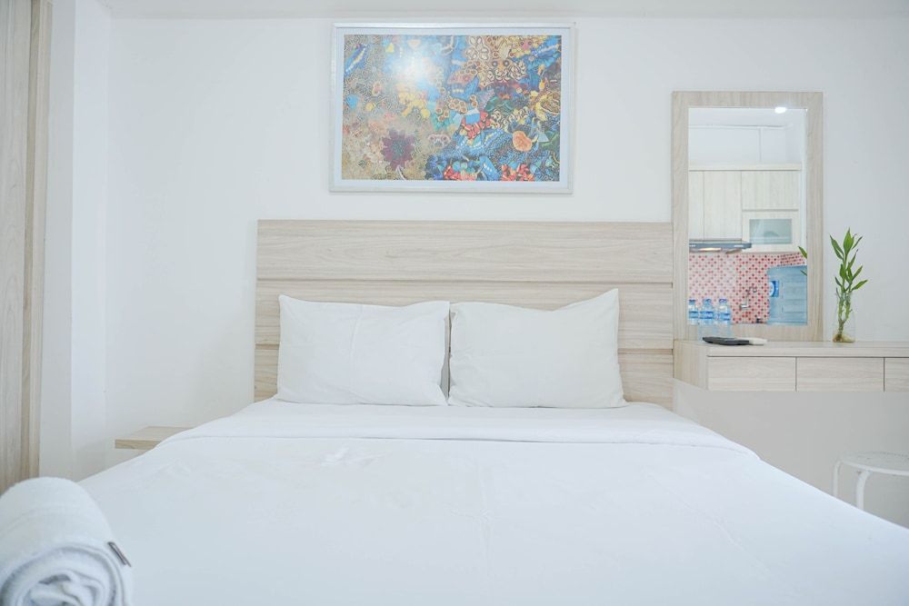undefined Cozy Stay and Homey Studio Apartment at Bassura City Apartment 6
