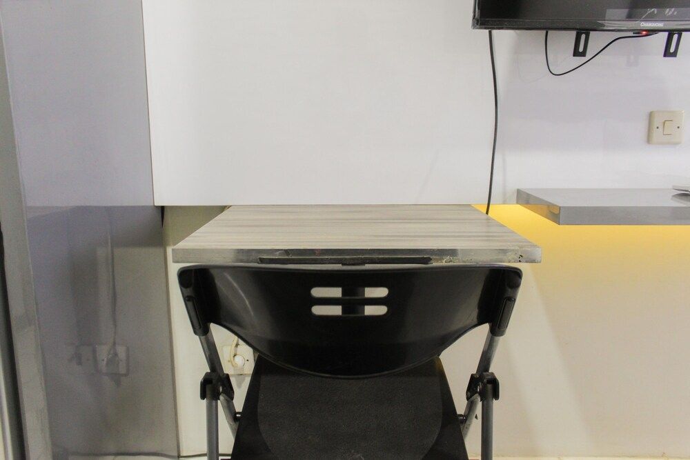 undefined Nice and Cozy Studio City Park Apartment 3