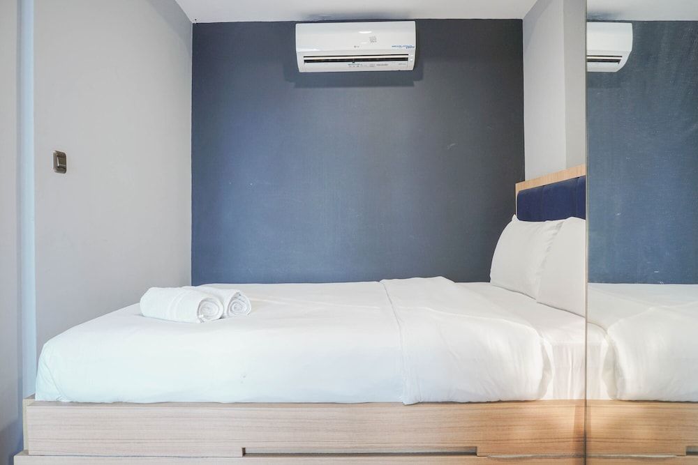 undefined Luxurious 1BR Apartment at Belmont Residence 7