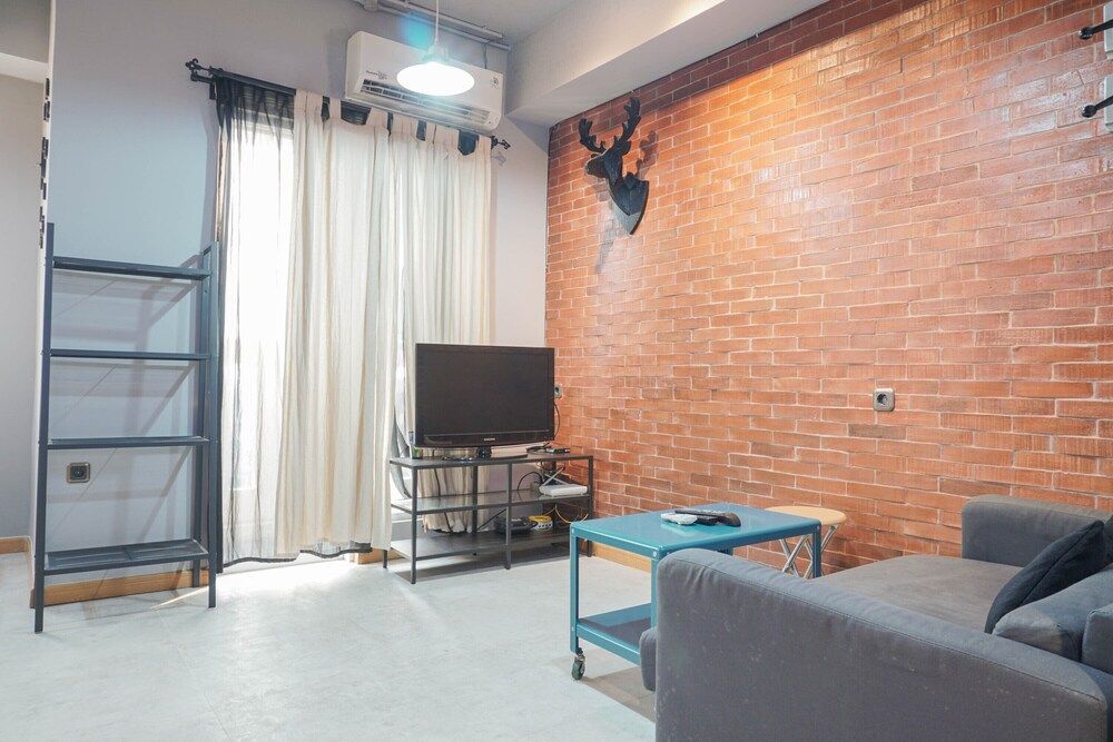undefined Luxurious 1BR Apartment at Belmont Residence 4
