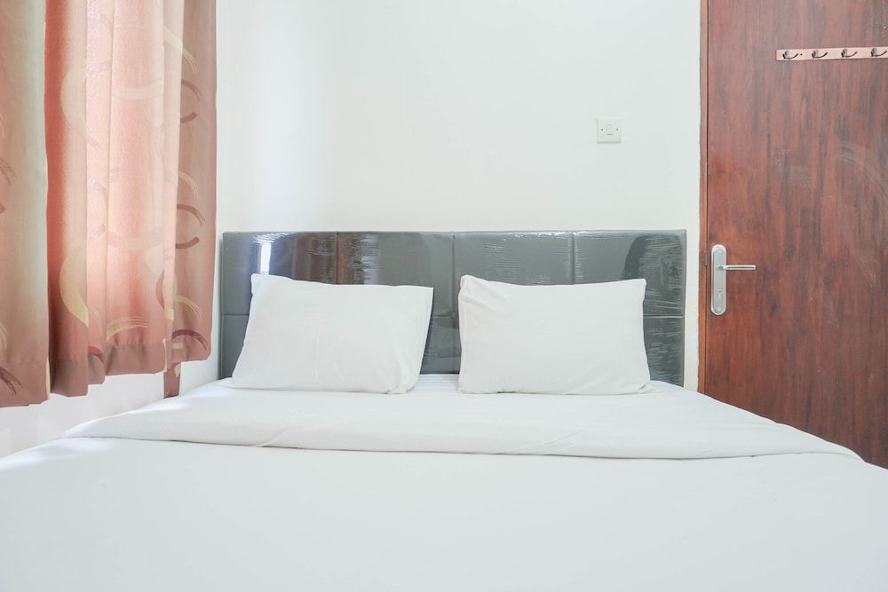 undefined Nice and Homey 2BR City Park Apartment 8