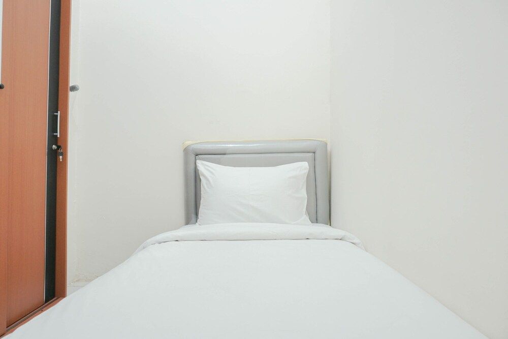 undefined Nice and Homey 2BR City Park Apartment 6