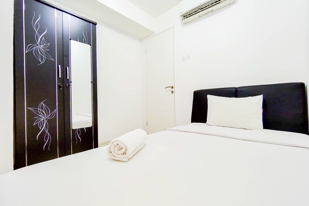 undefined Scenic 2Br With City View At Bassura City Apartment 6