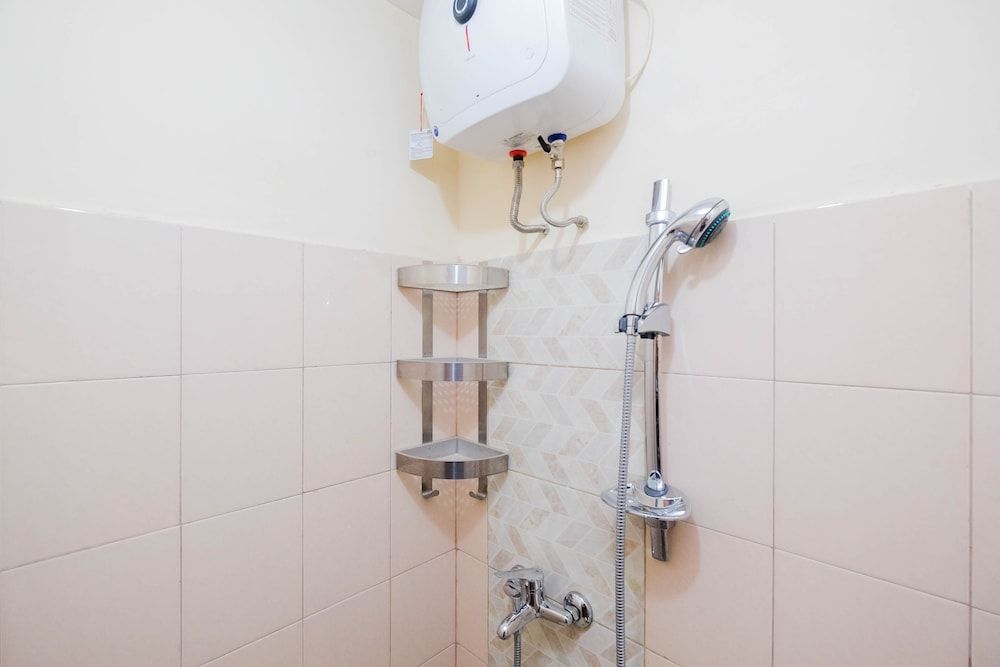 undefined Cozy And Simply Studio Tifolia Apartment Near Kelapa Gading By Travelio 10