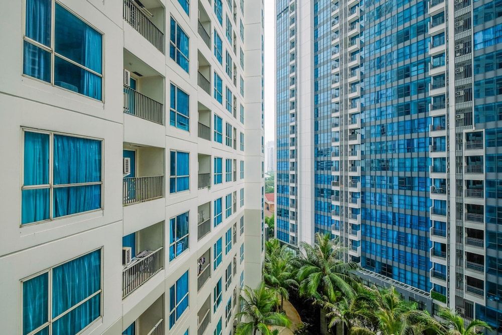 undefined Minimalist Furnished 1BR Apartment at Casa Grande Residence 3