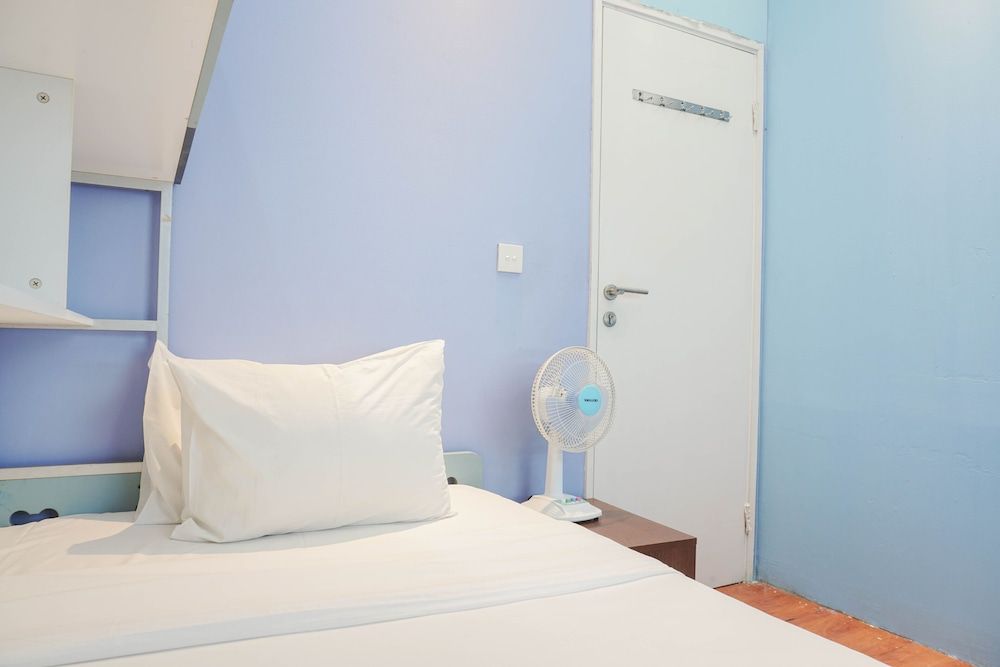 undefined Cozy Living 2BR at Seasons City Apartment near Mall 9