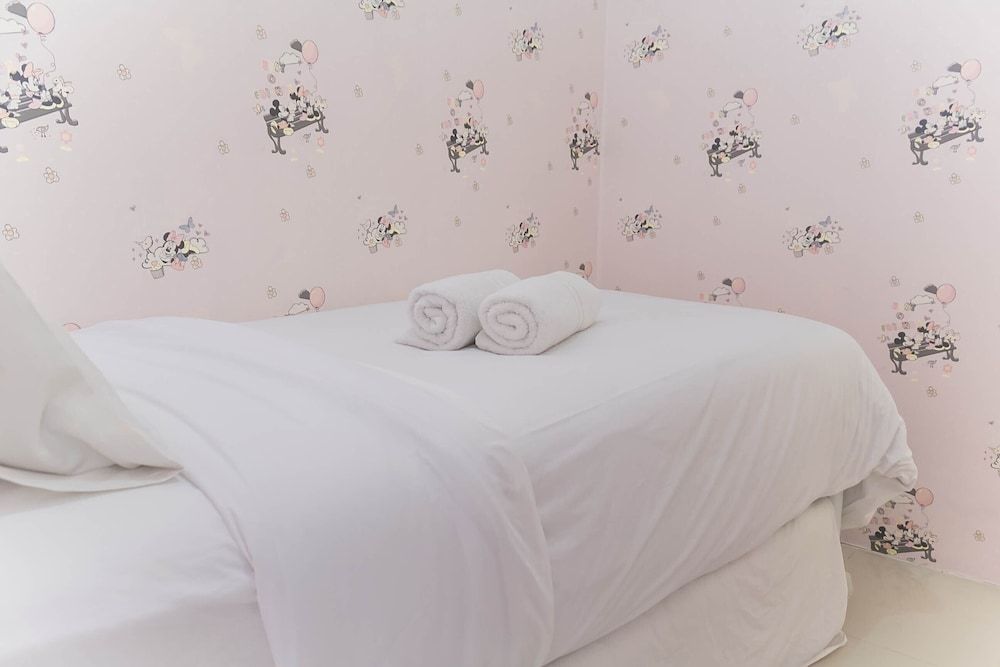 Nice and Comfy 2BR Bassura City Apartment near Mall Room 7