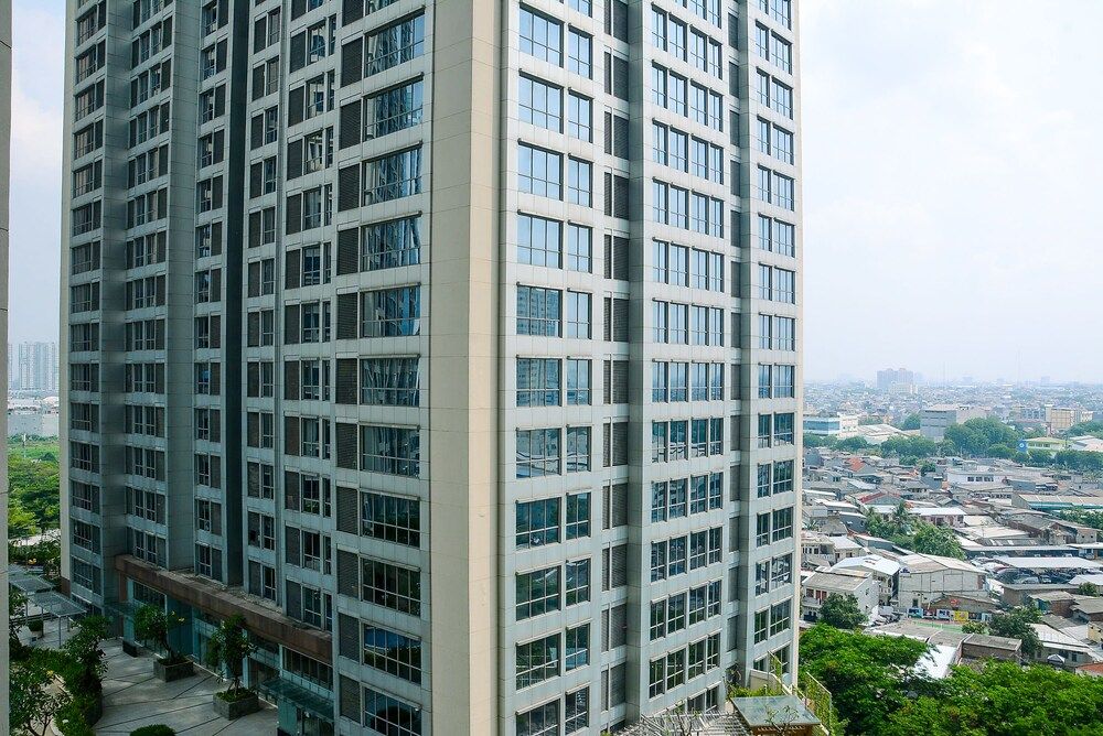 undefined Fabulous and Strategic 2BR The Mansion Kemayoran Apartment 3