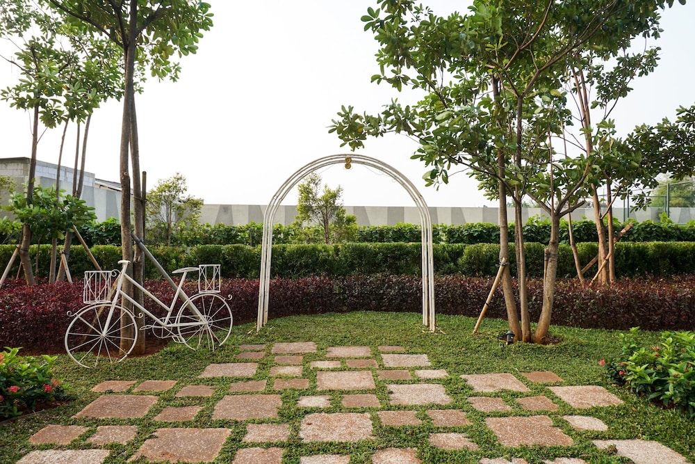 undefined Modern and Stylish Studio at West Vista Apartment 2