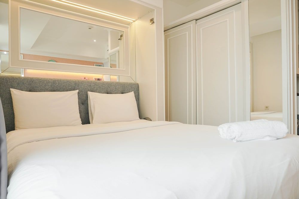 undefined Modern and Stylish Studio at West Vista Apartment 9