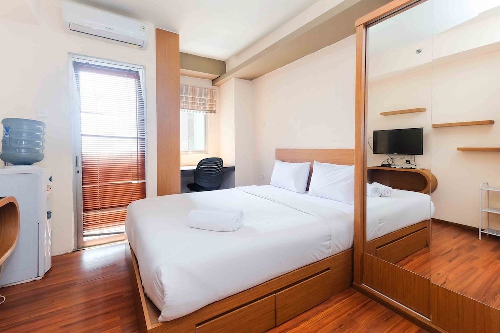 undefined Homey and Cozy Living Studio at Pakubuwono Terrace Apartment 6
