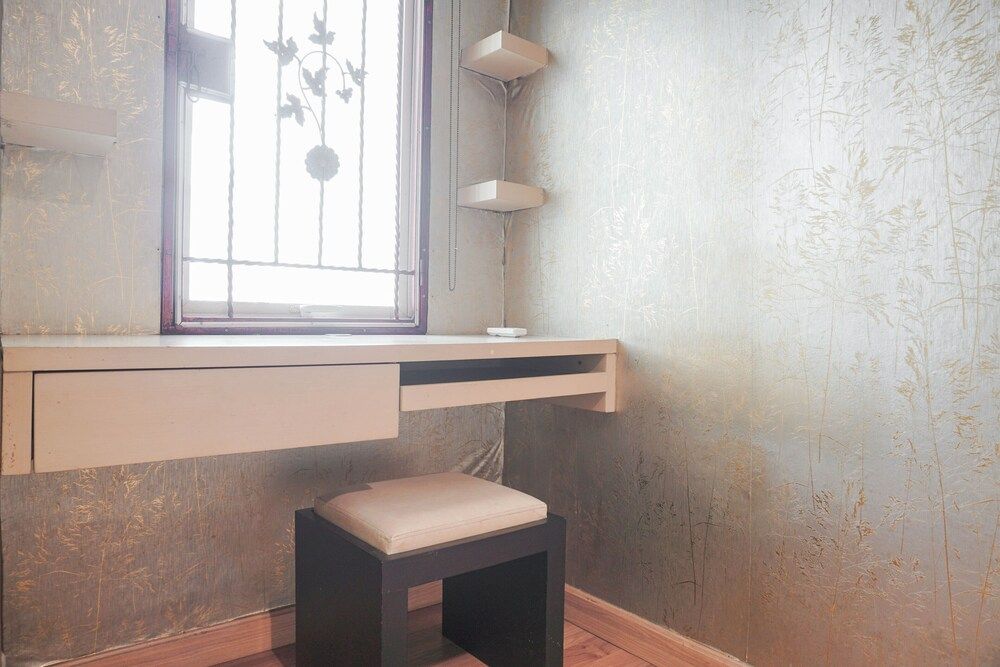 undefined Comfort 2BR at City Home MOI Apartment 4