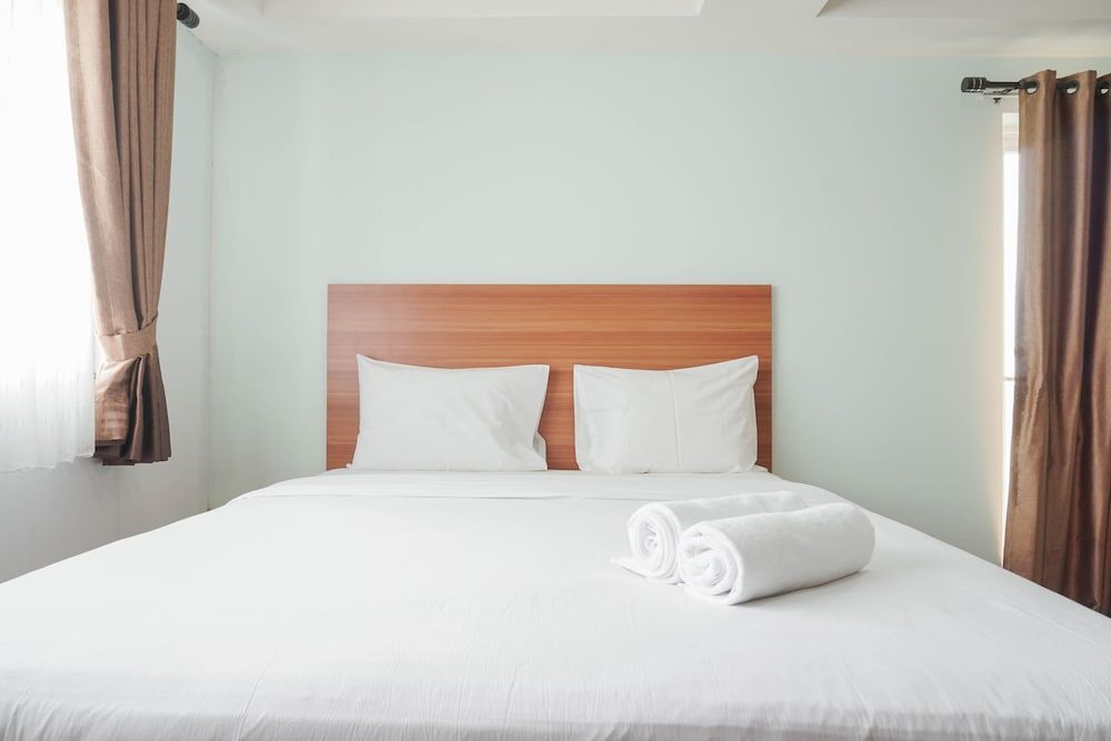 undefined Best Homey Elegant Studio Room at Amethyst Apartment 8