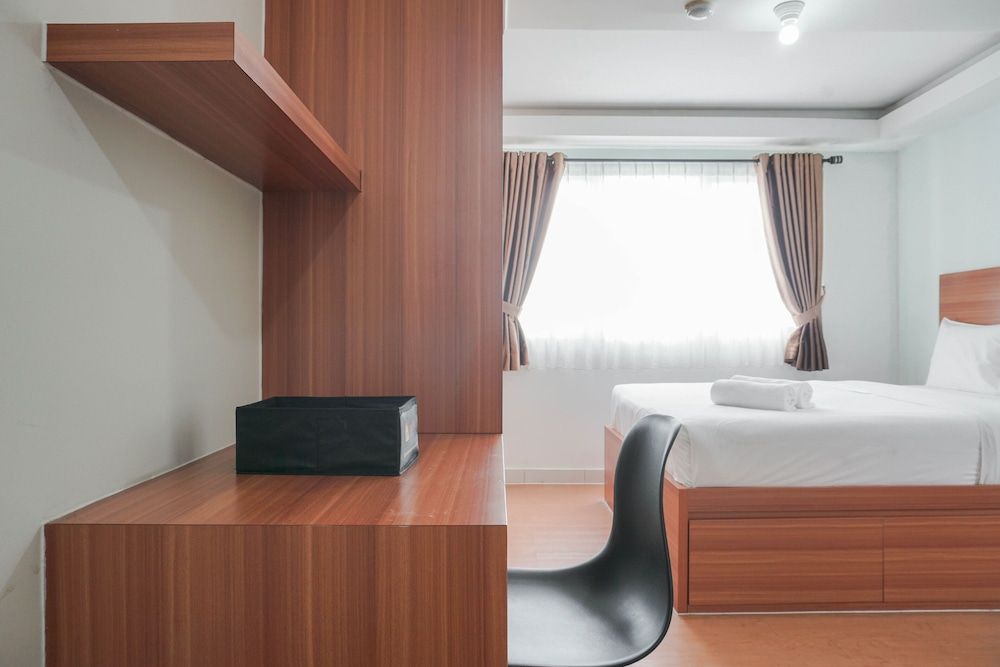 undefined Best Homey Elegant Studio Room at Amethyst Apartment 9