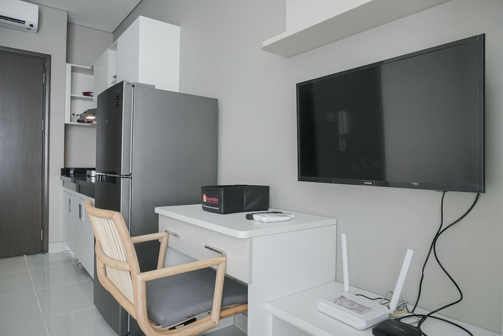 undefined Modern And Comfort Studio At Ciputra International Apartment 10