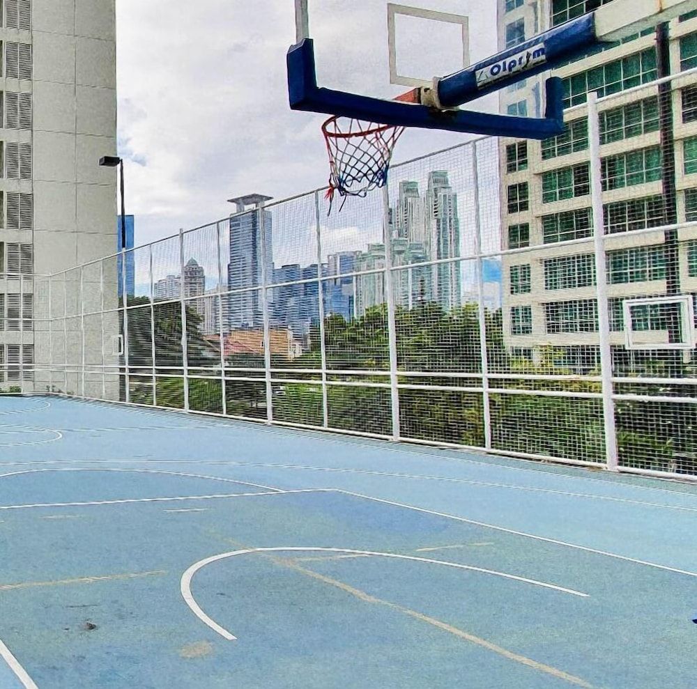 undefined QUARTER by Kozystay 6