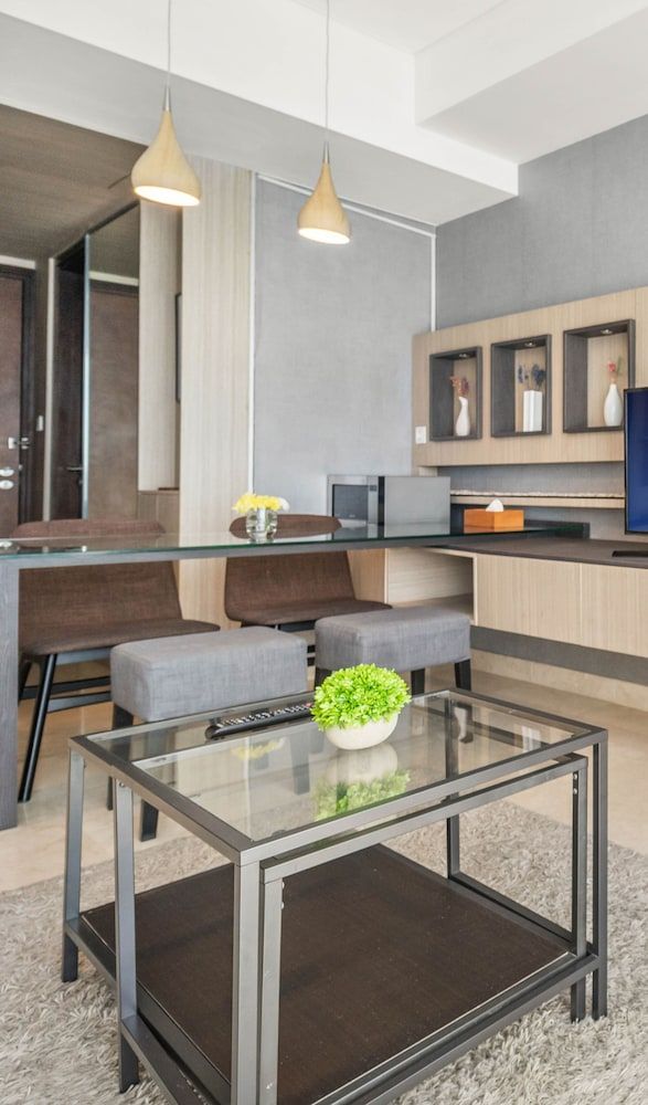 undefined QUARTER by Kozystay 7