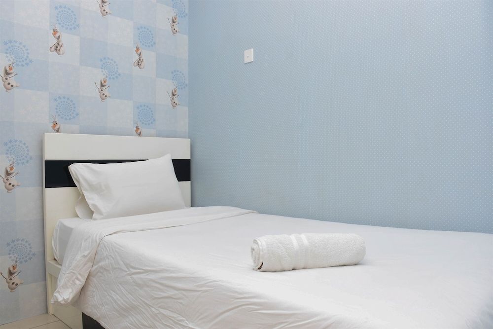 undefined Comfort And Simple 2Br At Bassura City Apartment 2