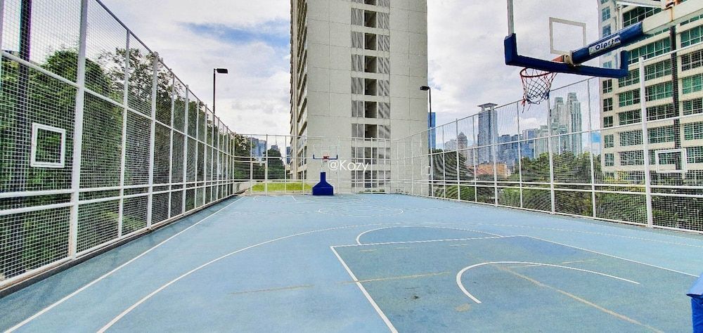 undefined LYON by Kozystay 6