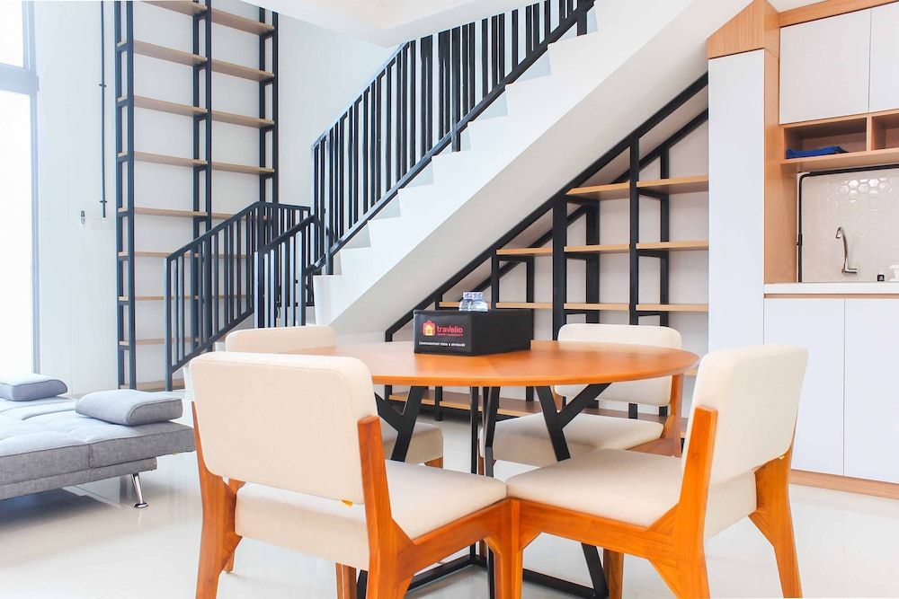 undefined Stunning And Strategic 1Br Loft At Neo Soho Apartment 10