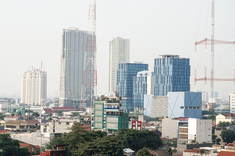 undefined Comfort Living 2Br At Belmont Residence Puri Apartment