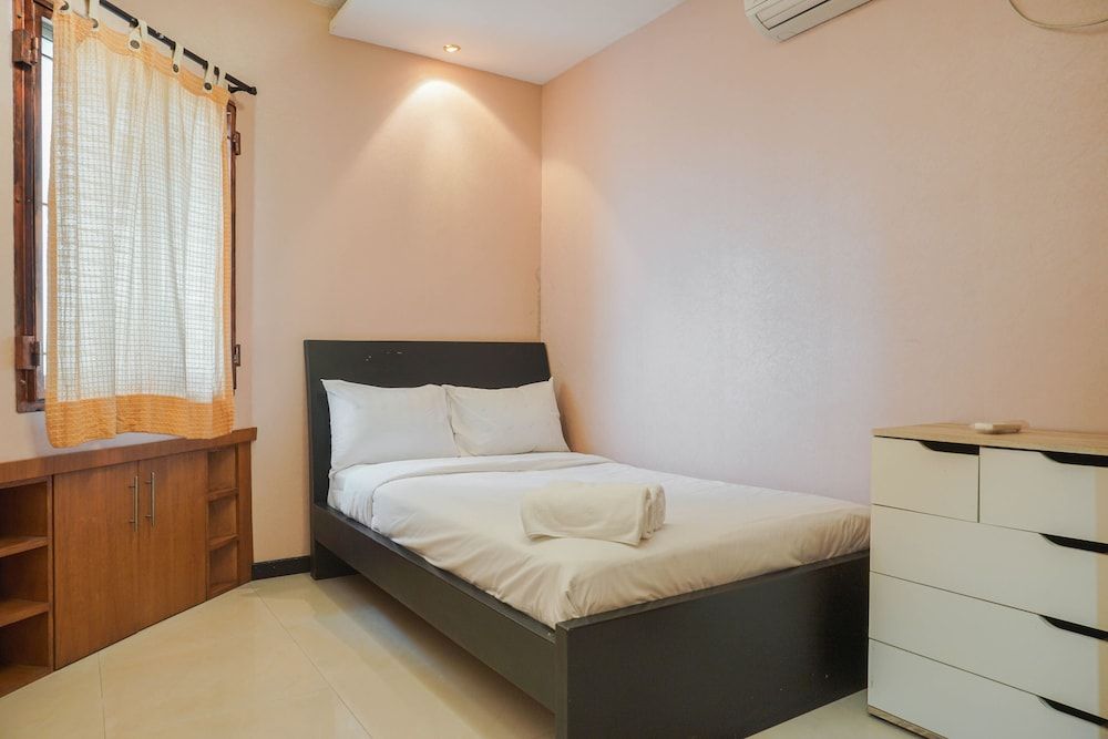 undefined Comfort 2Br At Mediterania Gajah Mada Apartment 4