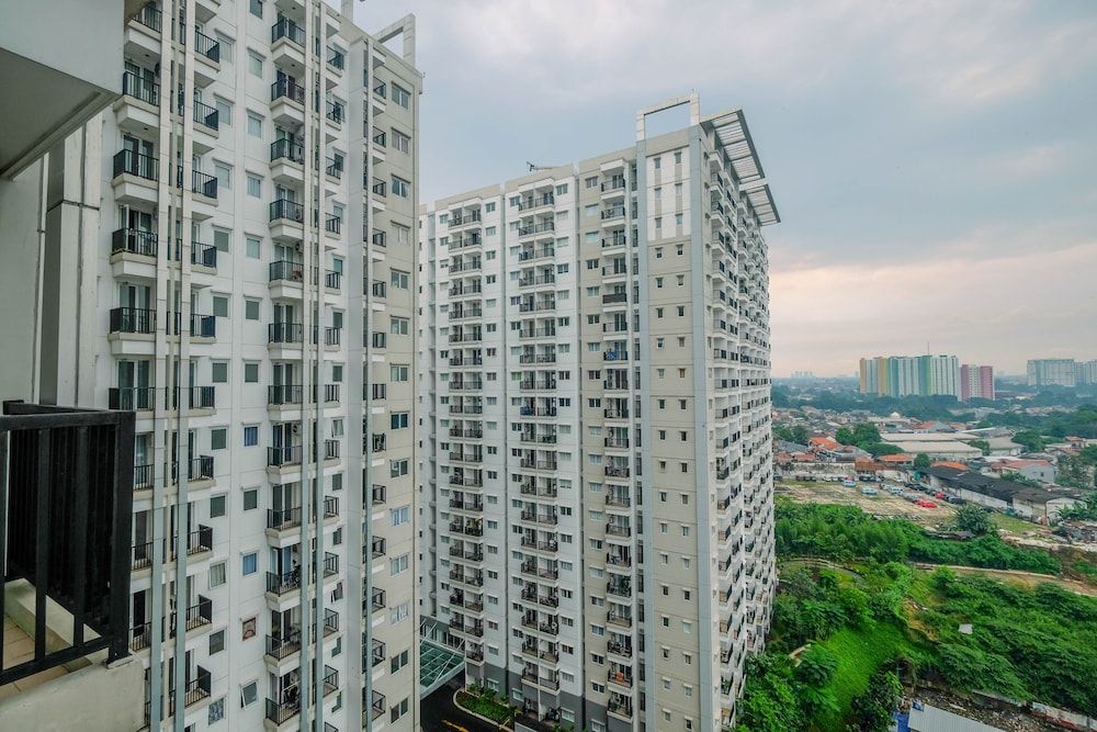 undefined Minimalist 2Br Apartment At Signature Park Grande Near Mt. Haryono
