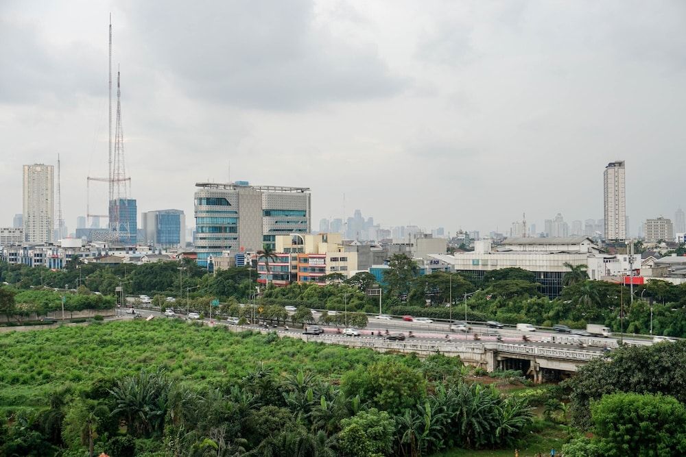 undefined Modern 1Br Apartment At Veranda Residence Near Puri Indah Mall