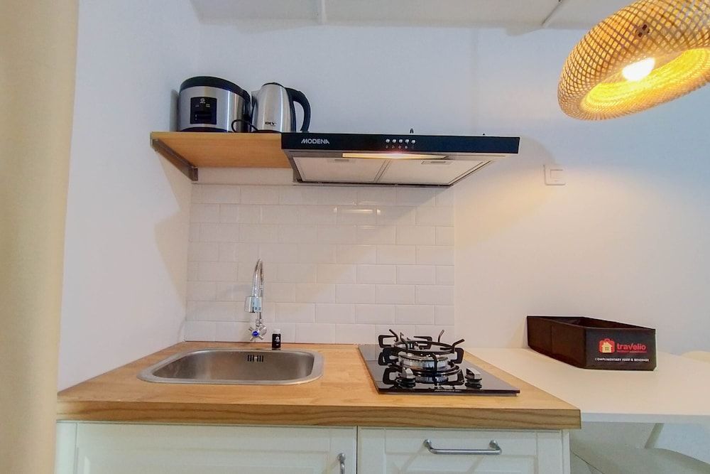 undefined Cozy Living And Simply 2Br At Bassura City Apartment 8