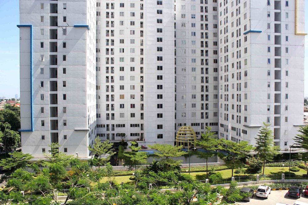 undefined Simple and Cozy Living Studio Room at Bassura City Apartment 2