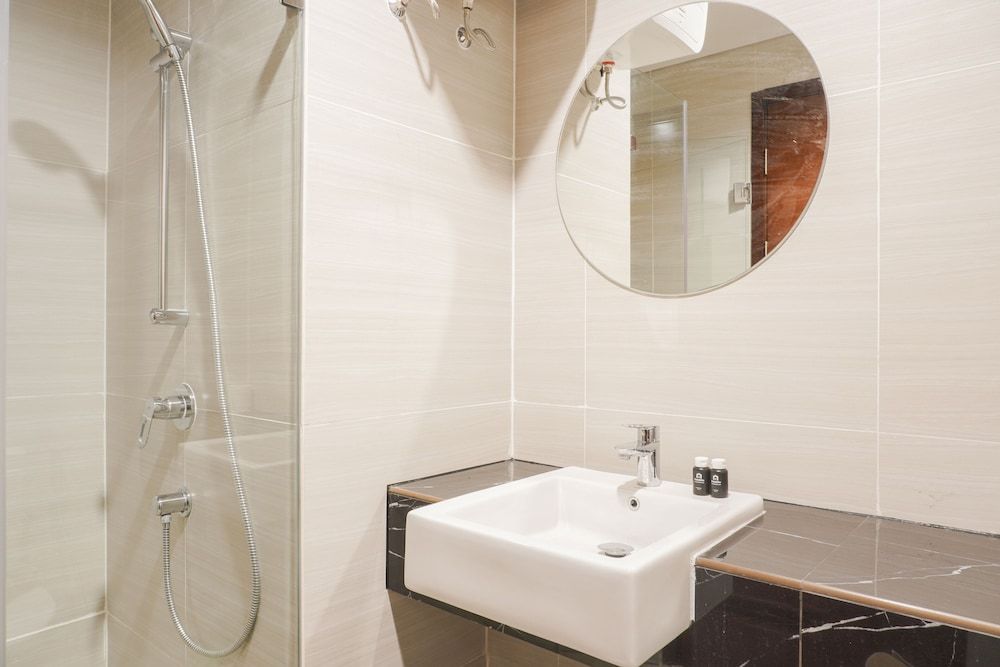 undefined Nice And Comfort Studio At West Vista Apartment 9