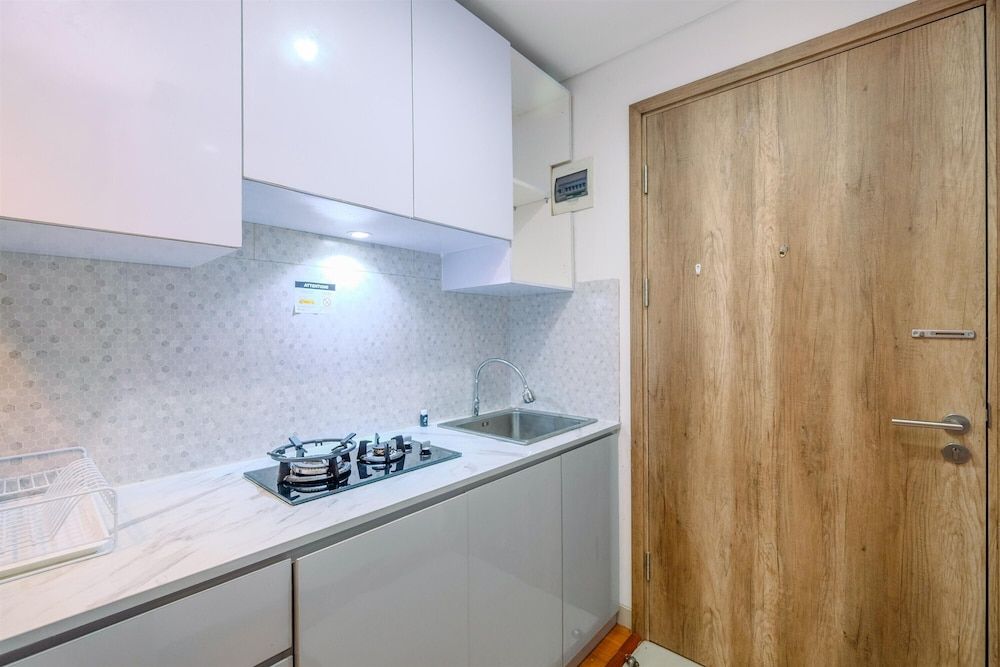 undefined Fancy and Fabulous 1BR at Pejaten Park Apartment 7