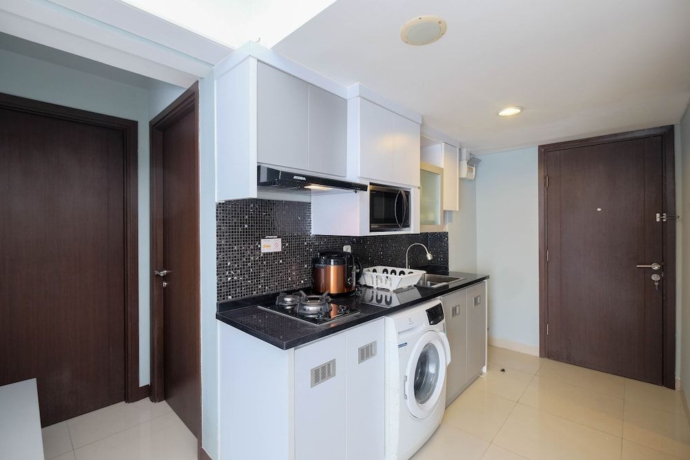 undefined Spacious Combine Unit 1BR with Extra Room Apartment at H Residence 10
