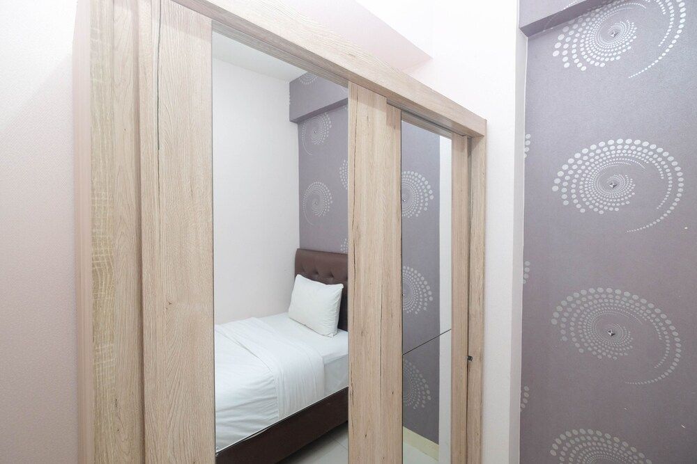 undefined Comfort 2BR @ Green Pramuka City Apartment 5