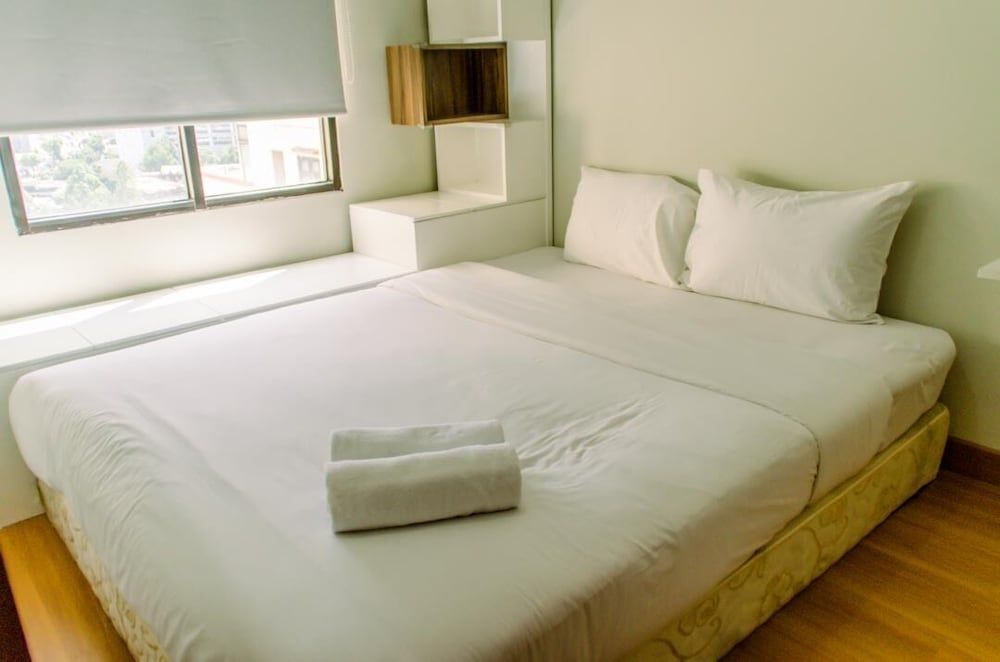 undefined Comfort Living 1Br With Extra Room Apartment At Mt Haryono Residence 3