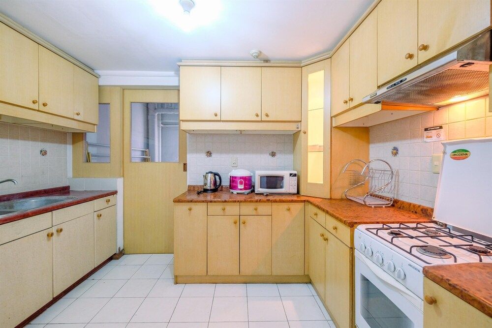 undefined Spacious and Modern 3BR at Bona Vista Apartment 10