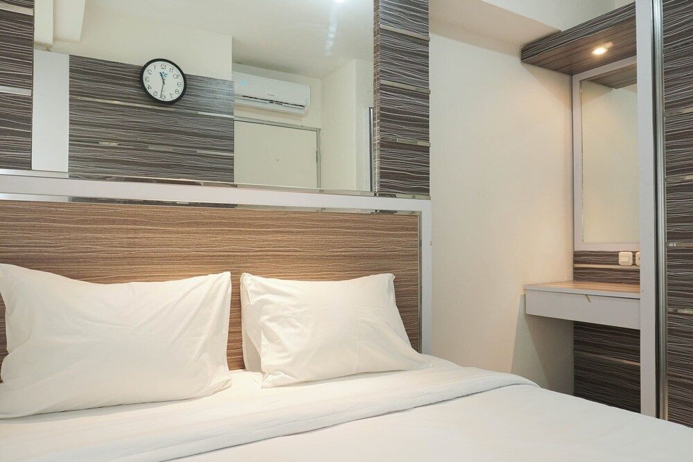 undefined Cozy Stay 2Br Green Bay Pluit Apartment 7
