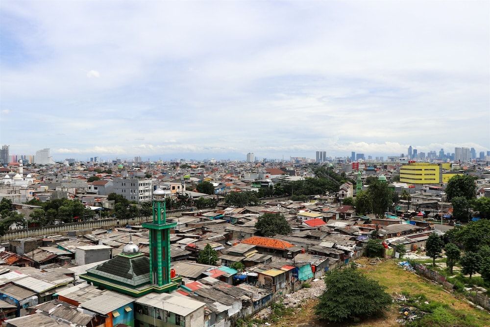 undefined Lavish 3BR Residence at Grand Palace Kemayoran 4