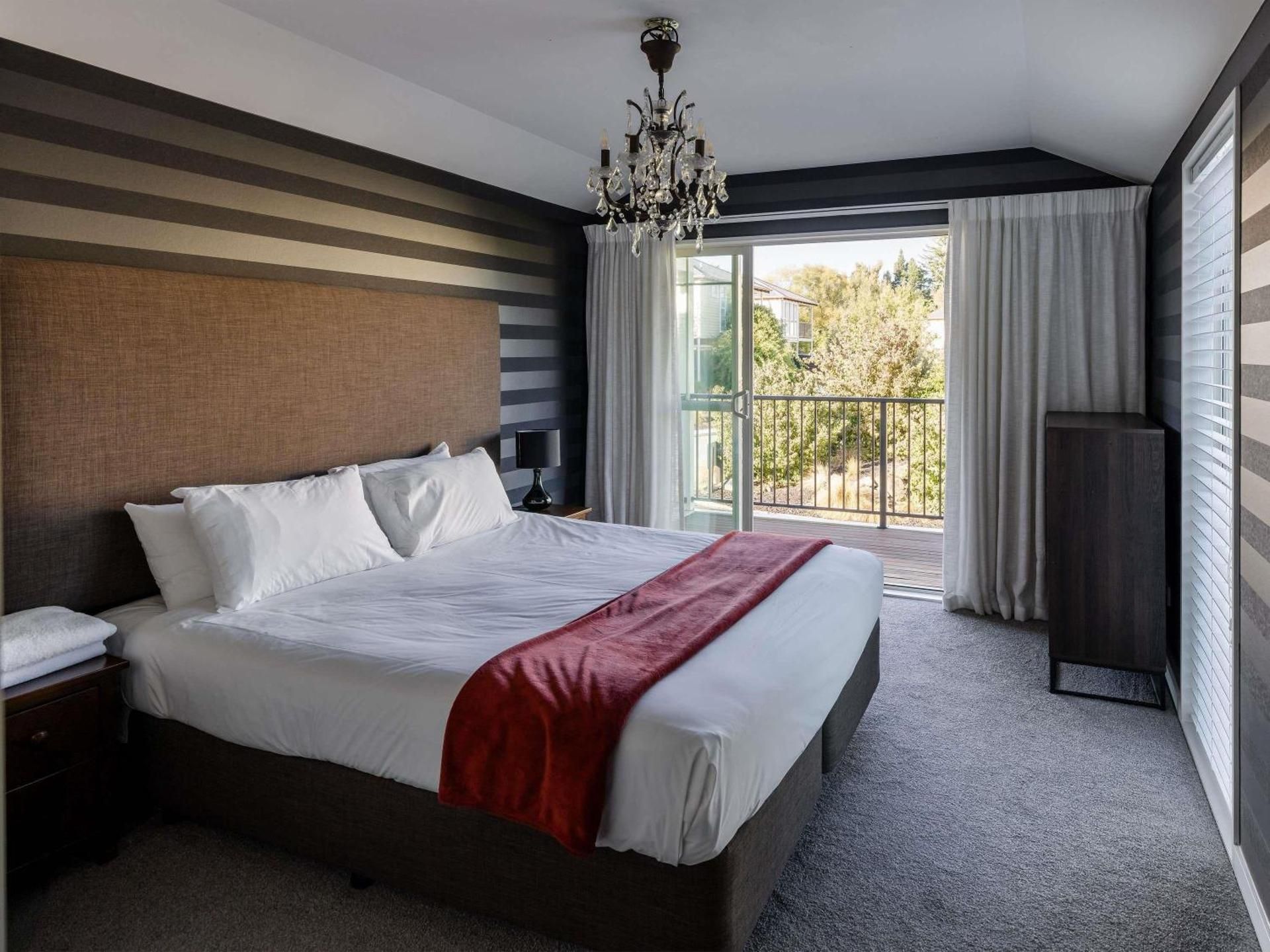 Three-Bedroom Deluxe