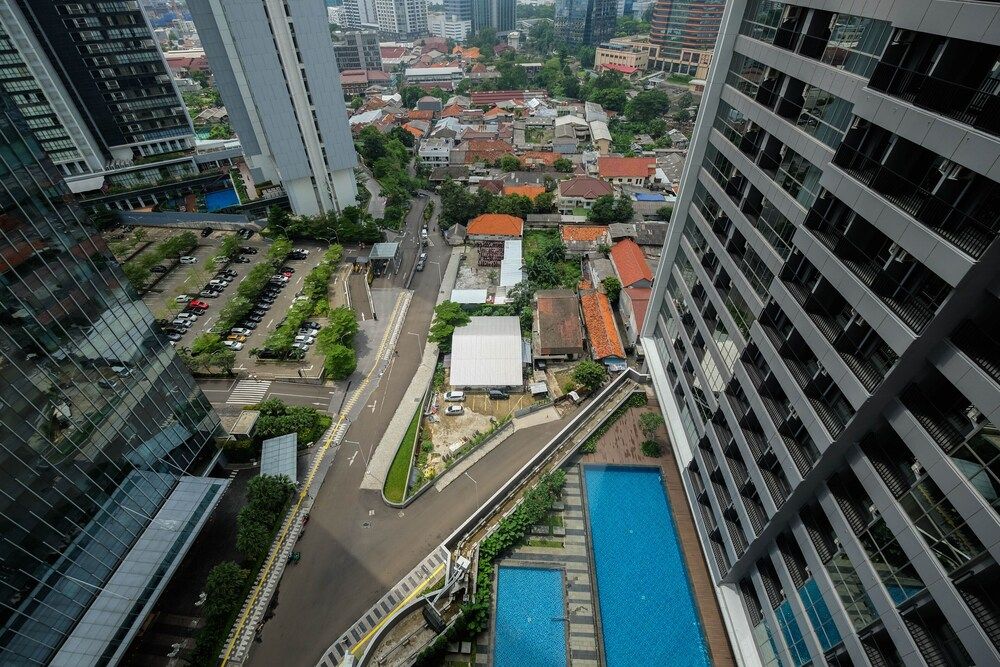 undefined Elegant And Comfort 1Br At Ciputra World 2 Apartment 4