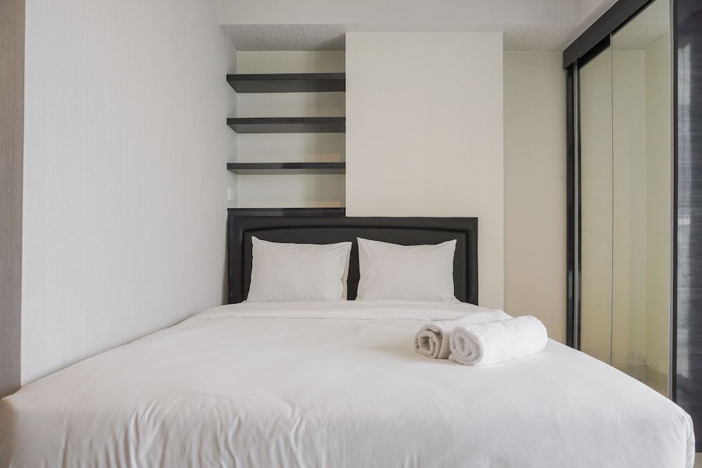 undefined Fancy and Nice Studio at West Vista Apartment 6